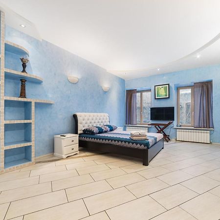 Classical Deribasivska 3-Bedrooms Apartment Odessa Exterior foto