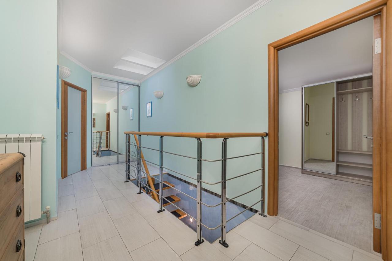 Classical Deribasivska 3-Bedrooms Apartment Odessa Exterior foto