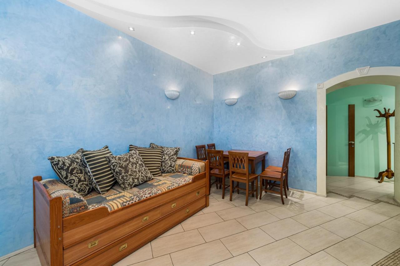 Classical Deribasivska 3-Bedrooms Apartment Odessa Exterior foto